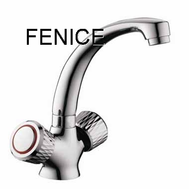 Double lever kitchen mixer