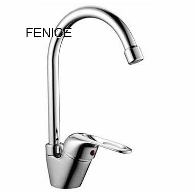 single lever kitchen mixer